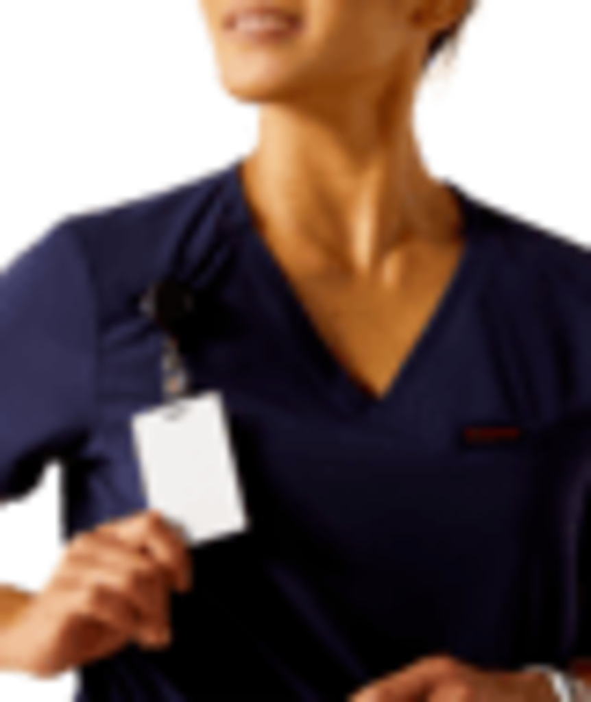 10039716 WMS CLARA STR 6 POCET SS SCRUB TOP BLACK