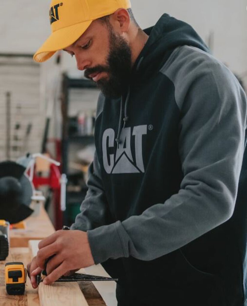 1050024 COLORBLOCK RAGLAN HOODED SWEATSHIRT