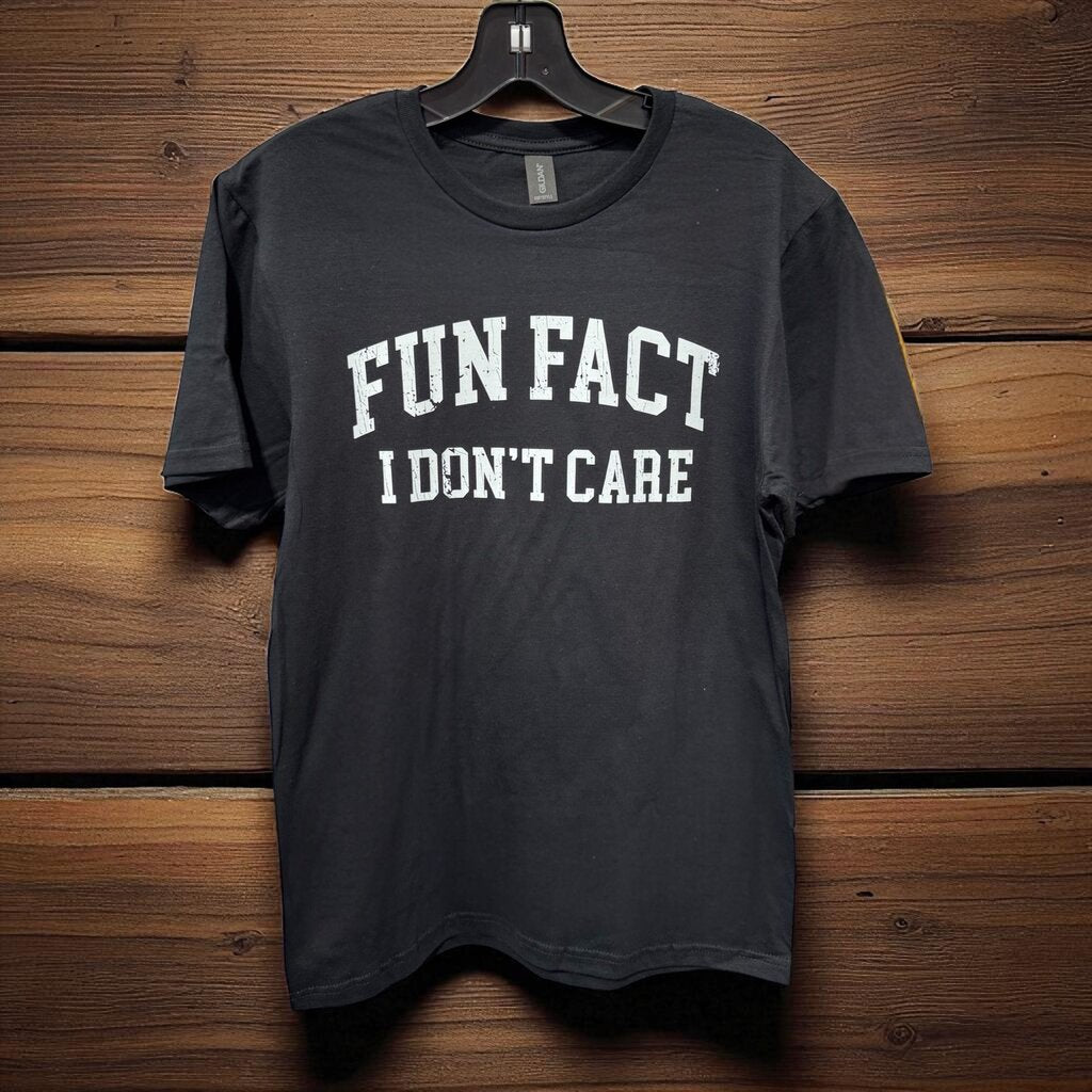 FUN FACT BLACK TEE